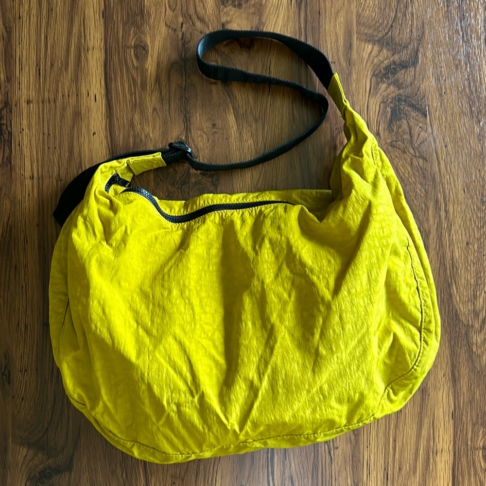 BAGGU Large Cresent Bag